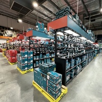 Étagère de présentation mobile à un seul panneau perforé en métal, compacte et autoportante