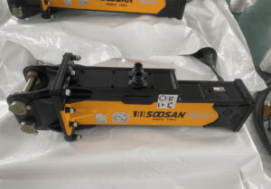 Martillo Hidráulico SOOSAN SQ20 Tipo Caja para Demolición de Rocas Duras, Apto para Excavadoras, Minicargadoras Bobcat - Product Image 5