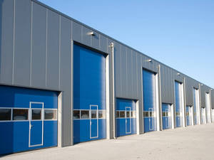 Portes <span class=keywords><strong>de</strong></span> <span class=keywords><strong>garage</strong></span> modernes d'occasion avec conception coupe-vent, surface finie et options <span class=keywords><strong>de</strong></span> petites portes et fenêtres - Product Image 2