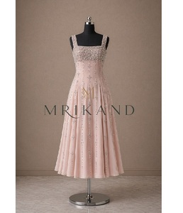 Vestido de Noche de Seda de Lujo, Largo hasta la Pantorrilla, con Adornos de Piedras y Perlas Hechos a Mano, para Mujer, para Fiestas, Bodas y Eventos - Product Image 4