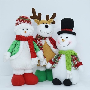 Marca de San Valentín de peluche de Navidad de peluche de dibujos animados mascota muñeco de nieve de juguete con sombrero rojo - Product Image 3