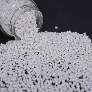 Высокопрочные гранулы из инженерного пластика полиамида <span class=keywords><strong>PA6</strong></span>/PA66 GF35 для литья под давлением по заводской цене - Product Image 2