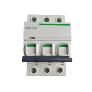 IC65N-3P-D32A อุปกรณ์อุตสาหกรรม 3P D-Curve MCB เซอร์กิตเบรกเกอร์ อะไหล่ทดแทนสำหรับระบบอัตโนมัติ - Product Image 1