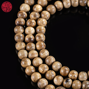 ลูกประคำไม้กฤษณาเกรดพื้นฐาน 108 เม็ด ขนาด 6 มม. สีเข้ม มีน้ำมันน้อย งานเรียบง่าย สไตล์เครื่องประดับอูด - Product Image 4