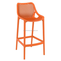 Tabouret de bar contemporain moderne en plastique, usage commercial pour café et restaurant