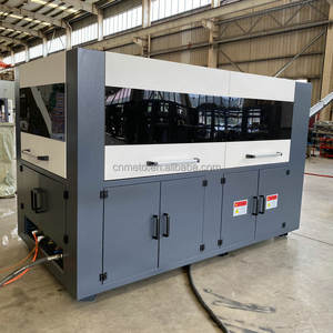 Équipement de soufflage de bouteilles en plastique PP PC et machine d'étiquetage en moule, machine de production intégrée automatique - Product Image 2