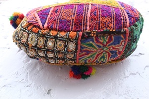 Bolso de Hombro Banjara Bordado a Mano de la India, Moderno, Ligero, con Forro de Algodón y Cierre, para Uso Diario de Mujeres - Product Image 5