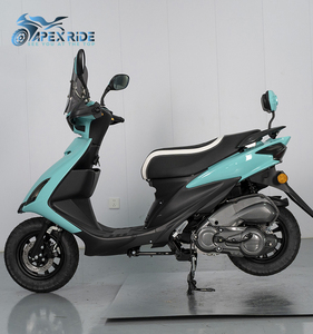 Scooter Apex Ride Iron Fist Eficiente de 125cc con Tablero LCD para Movilidad Urbana - Product Image 2