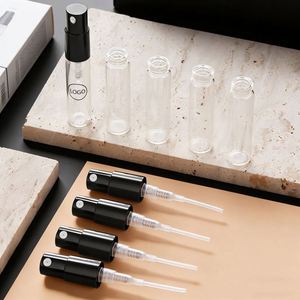 Botellas de Muestra de Vidrio Personalizadas de Bajo MOQ de 2ml y 5ml con Atomizadores de Rosca de 11mm para Perfumes y Aceites Esenciales - Product Image 1
