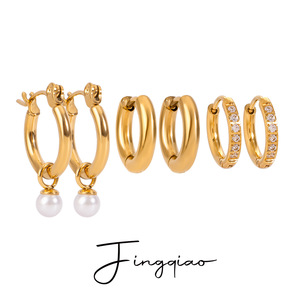 Aros Yueli con Perlas y Cristales Dorados para Uso Diario Femenino - Product Image 1