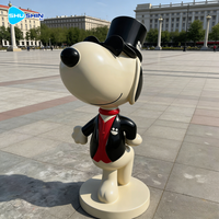 Sculpture de dessin animé Snoopy en résine personnalisée avec technique d'aérographe, couleur et logo personnalisés, design tendance pour la décoration de la maison