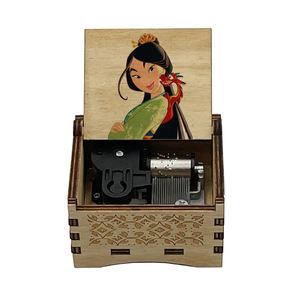 Riflettente in legno Wind up Music Box Anime Mulan Movie 18 Note movimento meccanico carino regalo di compleanno per gli amici festa di famiglia - Product Image 1