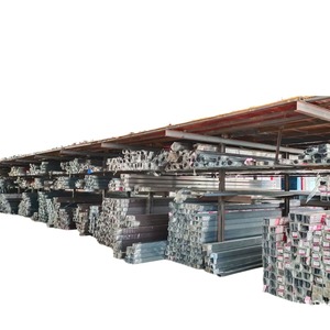 Panneaux composites en aluminium, épaisseur 6 mm, ignifuges, utilisation extérieure, design moderne, légers, longueur sur mesure - Product Image 1