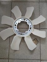 Pièces automobiles en gros, pale de ventilateur pour Land Cruiser PRADO 16361-17010 16361-17040