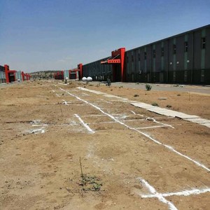 مبنى مستودع فولاذية حديث قابل للتخصيص مع أرضية ميزانين لمركز تجاري للمكاتب والمنزل تم تصديره إلى بلد الشرق الأوسط