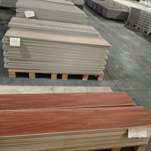 Suelo de Vinilo SPC Rígido de Grado Comercial para Tiendas Minoristas de Alto Tráfico - Product Image 3