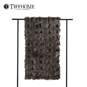 Tiff Home individuelles neues Produkt 240 × 70 cm wiederverwendbare weiche graue/dunkelgraue Fox Head-Wirfdecke für Winter