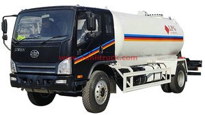 FAW Right Hand Drive Bobtail Mobile LPG Tank Truck Vehículo <span class=keywords><strong>de</strong></span> recarga con dispensador <span class=keywords><strong>para</strong></span> Cocinar en casa <span class=keywords><strong>Gas</strong></span> Buen <span class=keywords><strong>precio</strong></span> <span class=keywords><strong>para</strong></span> las ventas - Product Image 3