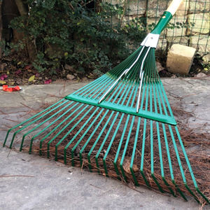 22 dents jardin cour outils de nettoyage feuille râteau tête métal feuilles râteaux outil agricole - Product Image 4