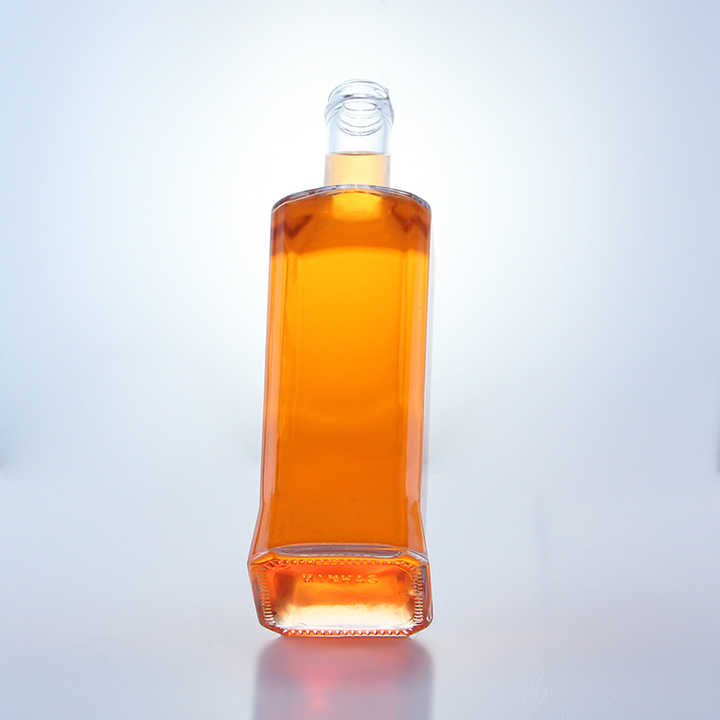 750 ml square Shape with Round Shoulder Rum Tequila Gin Vodka Whisky Glass Bottle with Screw Cap