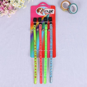 <span class=keywords><strong>Collier</strong></span> ajustable de haute qualité <span class=keywords><strong>Fluorescent</strong></span> bon marché pour chien et <span class=keywords><strong>chat</strong></span> <span class=keywords><strong>Collier</strong></span> à bande Boucle en cuir PU PVC - Product Image 6