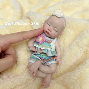 Muñeca <span class=keywords><strong>de</strong></span> <span class=keywords><strong>Silicona</strong></span> Hecha a Mano <span class=keywords><strong>de</strong></span> 33 CM/13 Pulgadas, Bebé Recién Nacida |   Muñeca Reborn Realista con Boca Abrible, Anatómicamente Correcta - Product Image 2