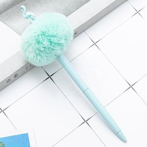 Stylo gel métallique à bille rétractable, écriture fluide, motif boule de poils mignonne, pointe fine 1,0 mm, encre noire à séchage rapide, multifonctionnel - Product Image 2