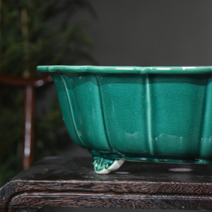 Maceta de cerámica grande, redonda, verde, esmaltada, hecha a mano, para exhibición en interiores. - Product Image 2