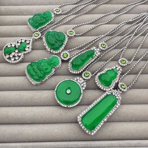 Collar YL con Colgante <span class=keywords><strong>de</strong></span> Jade <span class=keywords><strong>de</strong></span> Imitación <span class=keywords><strong>de</strong></span> Alta Calidad, Jade Helado Incrustado en Acero Inoxidable, Estilo Deportivo Unisex, Cadena <span class=keywords><strong>de</strong></span> Caja - Product Image 1