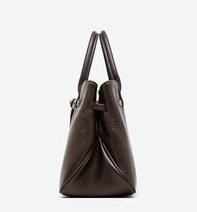 Sac à main pour <span class=keywords><strong>femme</strong></span> en <span class=keywords><strong>cuir</strong></span> véritable de haute qualité, style vintage, en <span class=keywords><strong>cuir</strong></span> de vachette tanné végétal, avec fermeture éclair, modèle 2026, vente directe usine - Product Image 4
