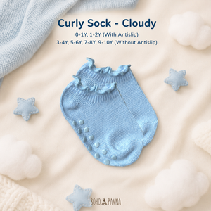 Chaussettes bouclées respirantes à motif nuageux, conçues pour les enfants en croissance, avec tissu doux, ajustement flexible et confort quotidien, pour les 9 à 10 ans. - Product Image 3