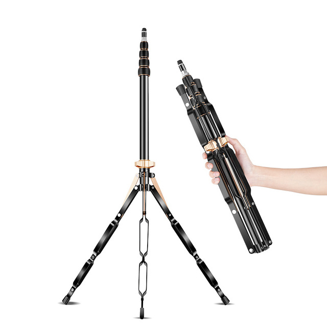 Lightweight Carbon Fiber Live Streaming Monopod Phone Holder with LED Fill Light Twist Lock 6kg Load Capacity