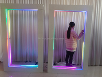 Furun usine conception cascade stand mariage signe de bienvenue LED lumière intérieure fontaine événement toile de fond décoration
