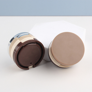 Paleta de Sombras de Ojos de Tres Capas de Plástico PP con Espejo Incorporado, Embalaje Personalizable con Etiqueta Privada - Product Image 4