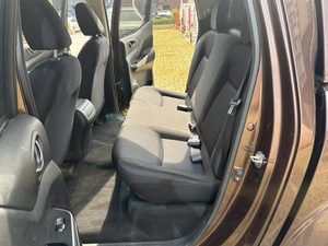 Nissan Navara 2019 Color Café, Autos Usados a Precios Accesibles, Exportación de Autos de Segunda Mano - Product Image 6