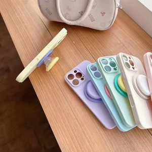 <span class=keywords><strong>Cover</strong></span> in <span class=keywords><strong>Silicone</strong></span> di Alta Qualità con Supporto per Ricarica Wireless e Stand per <span class=keywords><strong>iPhone</strong></span> <span class=keywords><strong>13</strong></span> 14 15 16 17 Plus <span class=keywords><strong>Pro</strong></span> <span class=keywords><strong>Max</strong></span> - Product Image 4