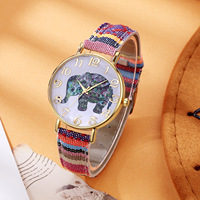 Montre à quartz pour femme avec cadran éléphant ethnique, style antique simple, boîtier en alliage, bracelet en cuir, mode décontractée, montre bohème
