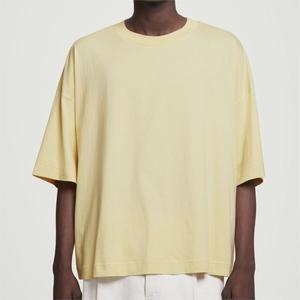 T-shirt Homme Minimaliste Décontracté <span class=keywords><strong>Jaune</strong></span> Clair Coupe Droite Haute Qualité – Vente en Gros Été Lavé Simple Manches Courtes Vierge - Product Image 1