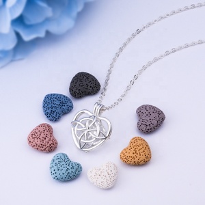 Isunni noir coeur cage lave pierre pendentif huile essentielle diffuseur médaillon collier - Product Image 4