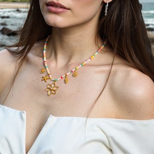 Collier bohème coloré en perles, pendentif fleur en acier inoxydable, style plage océanique, chaîne de clavicule, bijoux pour femmes - Product Image 1