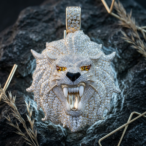 Colgante de Moissanita Redonda Brillante con Cabeza de León Estilo Hiphop Iced Out, Amuleto Temático de Lujo para Hombre - Product Image 6