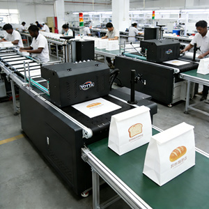 Imprimante à jet d'encre automatique à grande vitesse S300 297mm/580mm Machine de pliage de papier à un passage pour boîtes d'emballage Cartons Lunch Express - Product Image 1