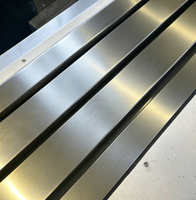 Machine de fraisage CNC à 4 axes de haute qualité pour métaux, petite taille, haute précision, pour le traitement de l'aluminium, VMC, à prix abordable