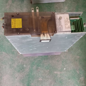 Indramat <span class=keywords><strong>KDS</strong></span> 1.3-100-300-W1 Ổ Đĩa <span class=keywords><strong>Servo</strong></span> - Product Image 3