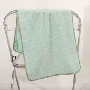Serviette de bain et de visage carrée en polaire corail, couleur unie, séchage rapide, absorbante, douce et épaisse, pour adultes, avec logo personnalisé - Product Image 2