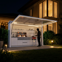 Cuisine extérieure modulaire moderne en acier inoxydable pour appartement, abri de jardin résistant aux intempéries avec armoires de barbecue et toit télécommandé