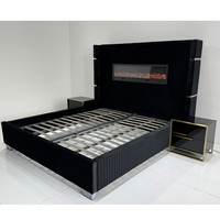 Lit de rangement italien personnalisé, design le plus récent, avec dossier haut de gamme, en bois, avec cheminée intégrée, tailles King et Queen, avec sommier à lattes et matelas