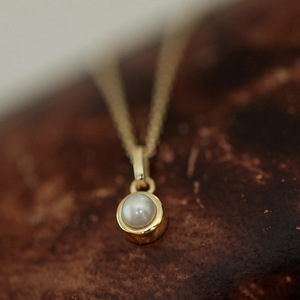Collana con Perle Stile Minimalista per Donne, Elegante Gioiello Charm, Accessorio Moda per Uso Quotidiano, Idea Regalo - Product Image 3