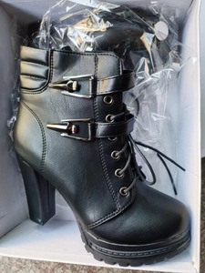 <span class=keywords><strong>Stivaletti</strong></span> da <span class=keywords><strong>Donna</strong></span> Invernali Casual Neri con Zip Tacco Alto Sottile Classico <span class=keywords><strong>Scarpe</strong></span> da <span class=keywords><strong>Donna</strong></span> Vendita Calda - Product Image 6