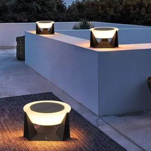 Luce da giardino solare moderna a LED per esterni impermeabile IP65 lampada da giardino parco in alluminio a pilastro solare luci da giardino a colonna